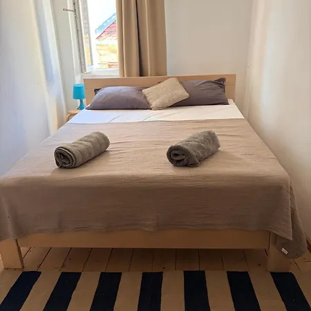 Estera * Jelsa (Hvar)