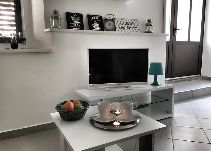 Estera * Jelsa (Hvar)