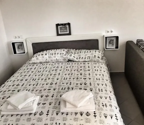 Estera Apartment *